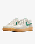 AIR FORCE 1 LV8