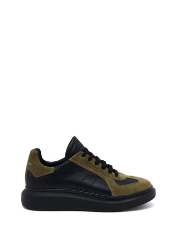 ALEXANDER McQUEEN Men's Oversized Retro Sneaker in Black/khaki