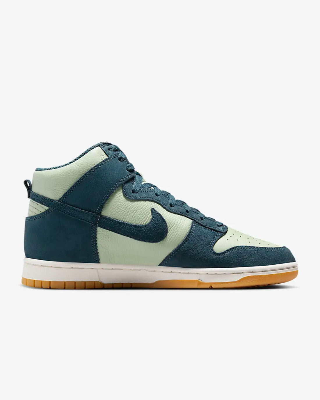 Nike Dunk High Retro SE
Men's Shoes